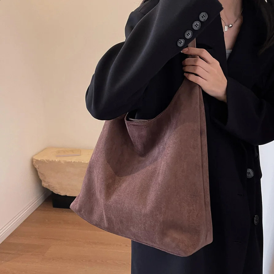 Autumn Winter Retro Women Bags Selling Suede Shoulder Bag Large Capacity Hasp Closure Underarm Bag Solid Casual Handbag 240824
