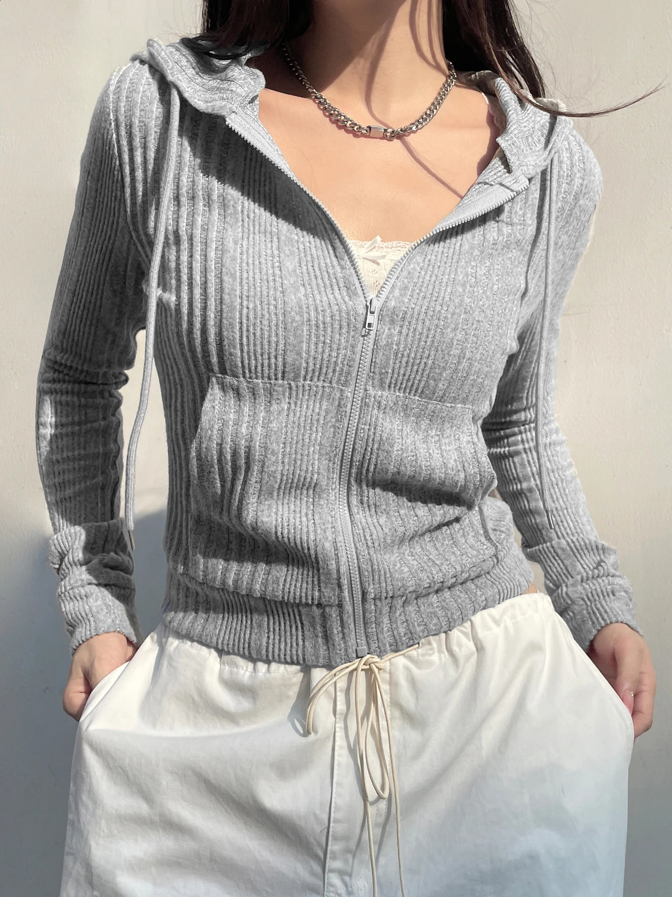 Gray Zip Up Knitted Hooded Jackets Women Pockets Details Solid Simple Basic Minimalist Slim Long Sleeve Hoodies Knitwear 240824
