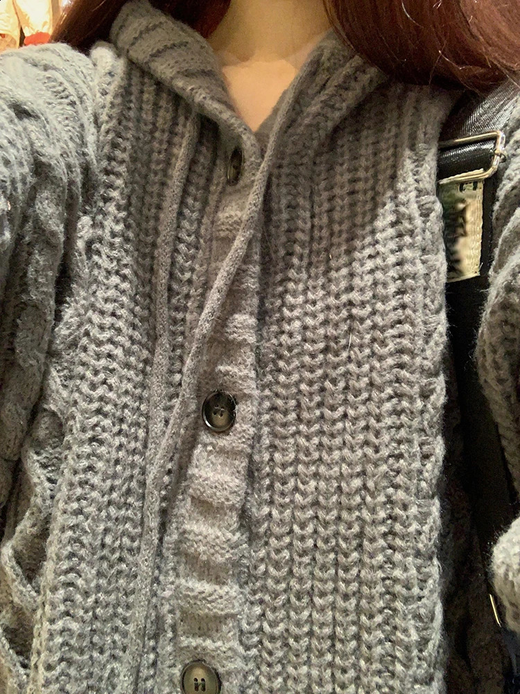 Y2k Aesthetic Twist Hooded Cardigans Women Autumn Winter Solid Casual Sweater Streetwear Single Breasted Fashion Grunge Coats 240824