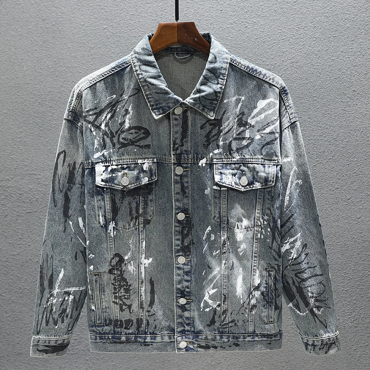 ly printed Distressed retro denim jacket for mens fashion graffiti hiphop lapel button up jeans 240824