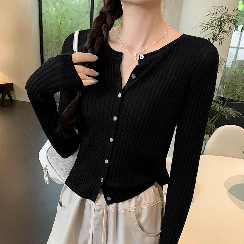 Solid Color Knitted Cardigan Women Korean Single Breasted Long Sleeve Tops Fashion Round Neck All Match Sweater 240824