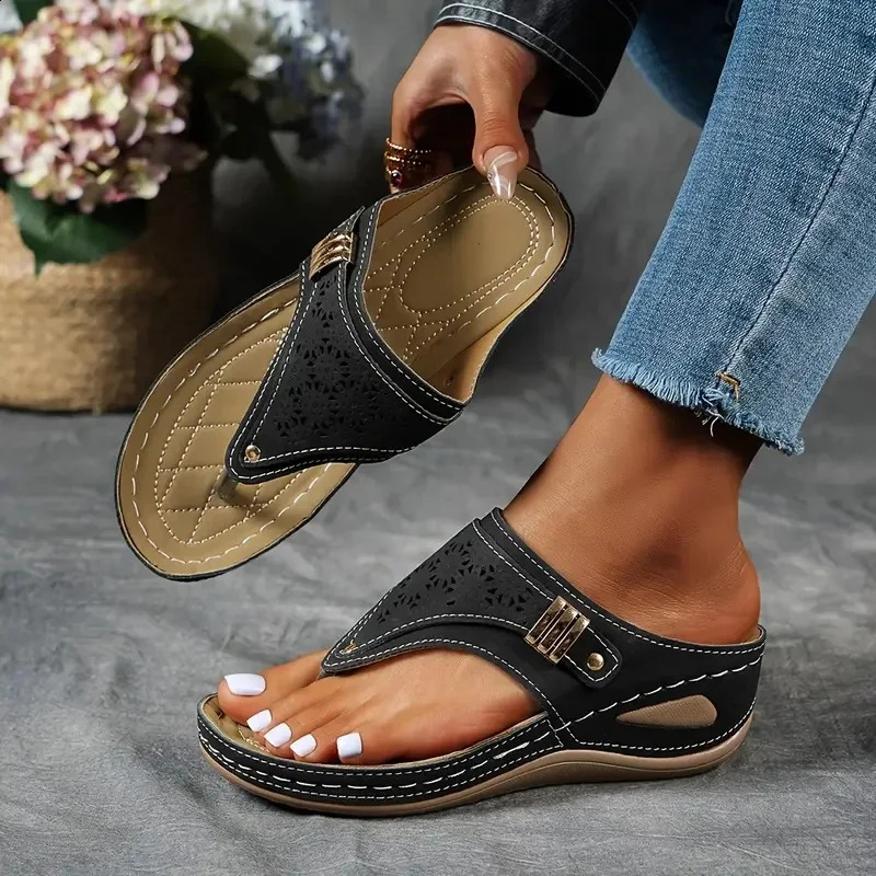 Clip Toe Wedge Sandals Womens 2024 Summer Thick Platform Non slip Beach Sandals Womens Sizes 36-43 Low Boots Gladiator Sandals 240823
