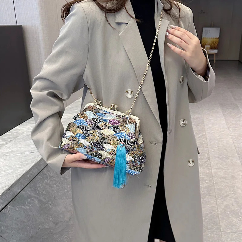 Vintage Women Chain Shoulder Bags Tassle Messenger Blue Purple Handbags Kiss Lock Shell Clip Evening Prom Clutch 240824