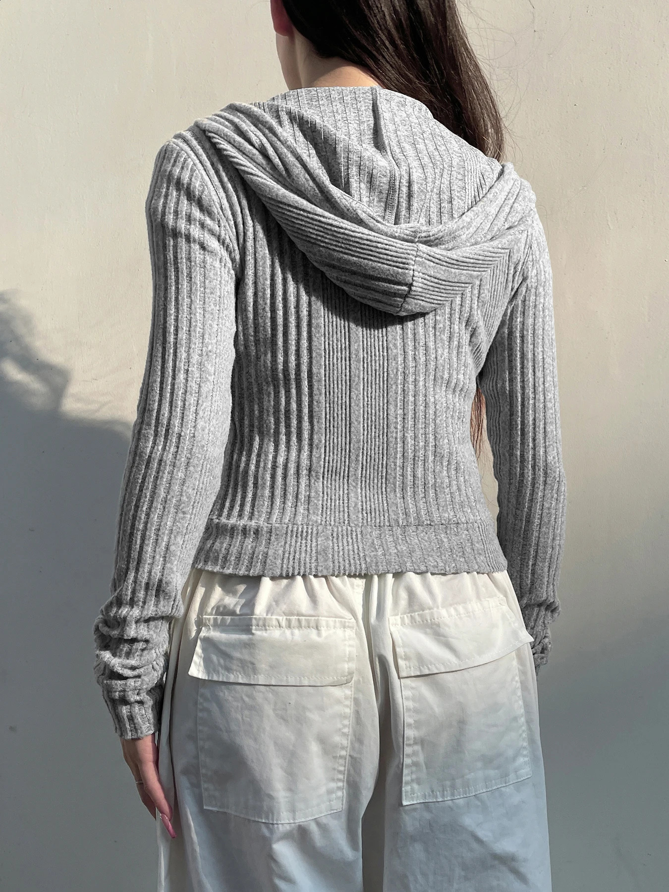 Gray Zip Up Knitted Hooded Jackets Women Pockets Details Solid Simple Basic Minimalist Slim Long Sleeve Hoodies Knitwear 240824