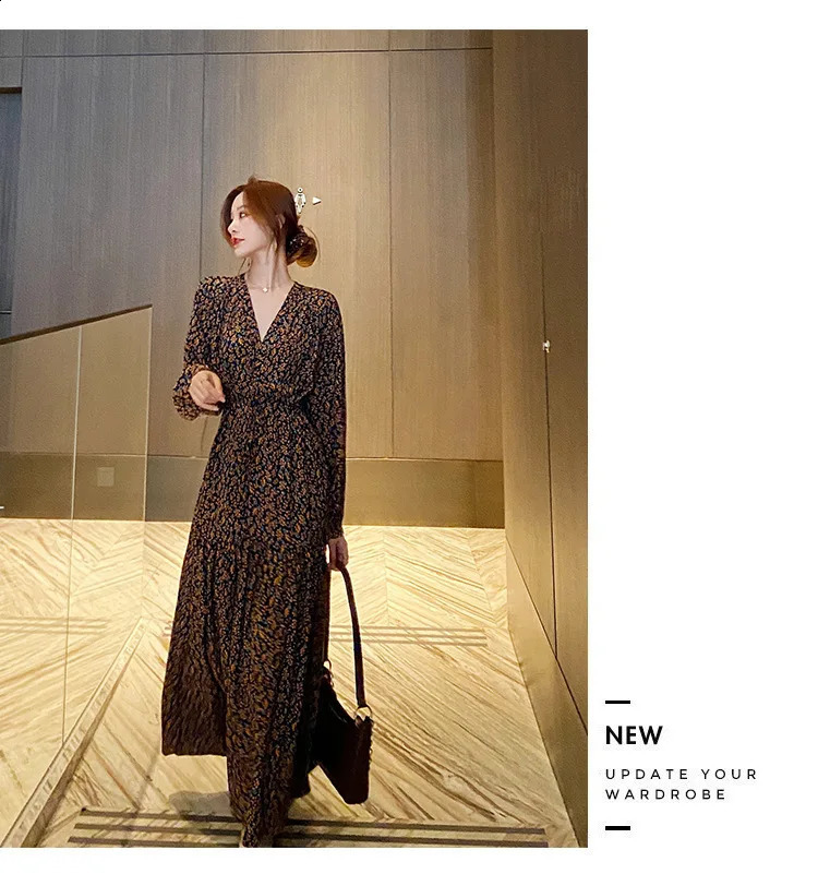 Autumn fashion womens printed dress French elegance long sleeves V-neck skirt slim waist adjustable waist line umbrella ski 240824