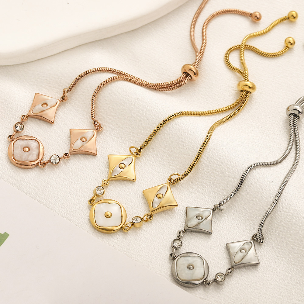 Pendant Necklaces Chain Fashion Designer Bracelets Women Bangle Wristband Cuff Chain Plated Stainless Steel Wedding Lovers Gift Bangles Fine Jewelry Accessory