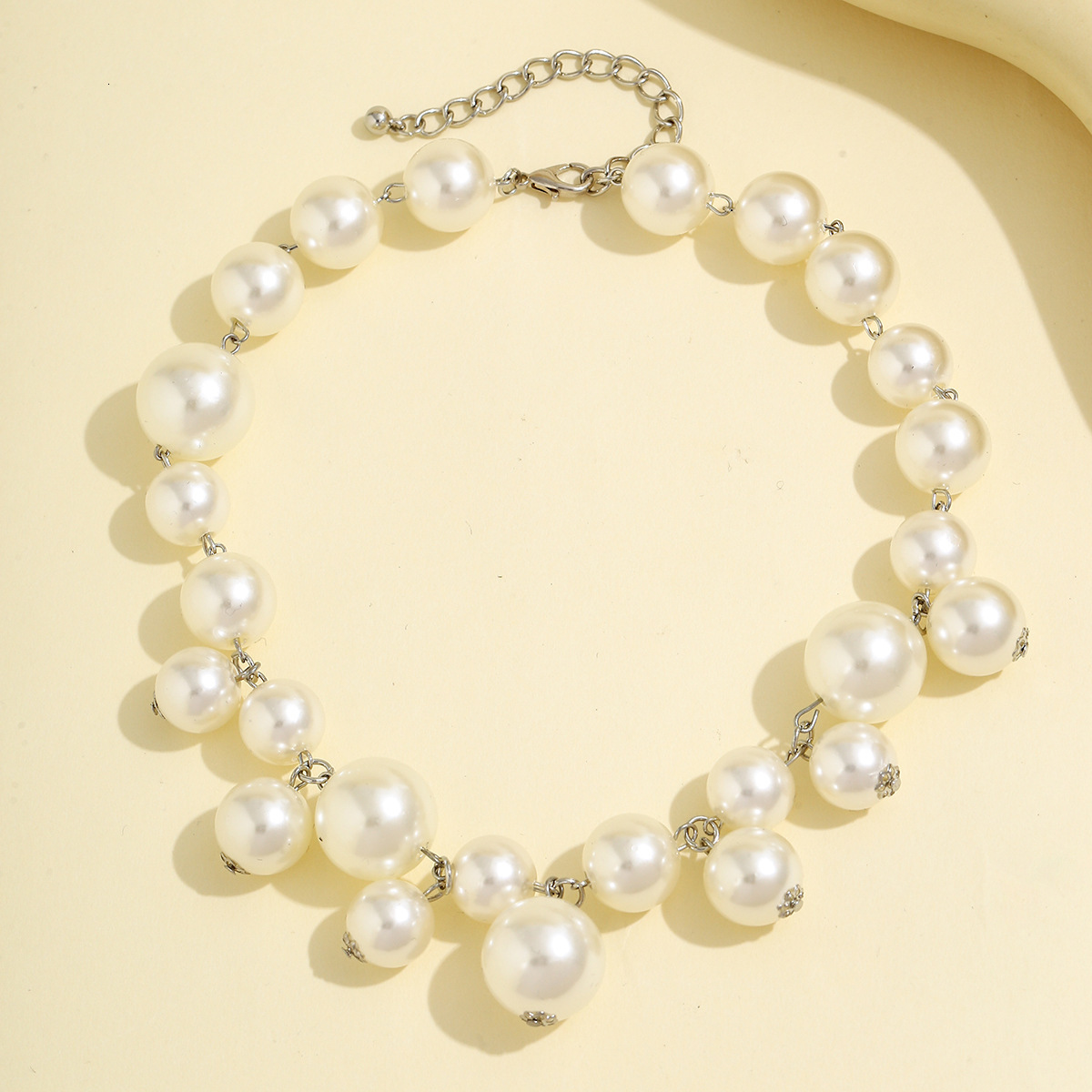 Exaggerated large beads, short neckband, women's choker, punk style, imitation pearl collar