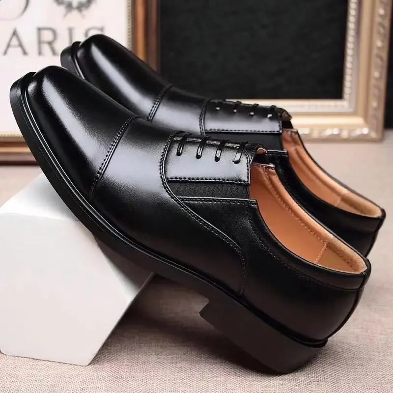 Clearance Leather Casual Dress Shoes Man Office Social Shoe for Men Footwear High Quality Fashion Elegant and Classic Suit 240826