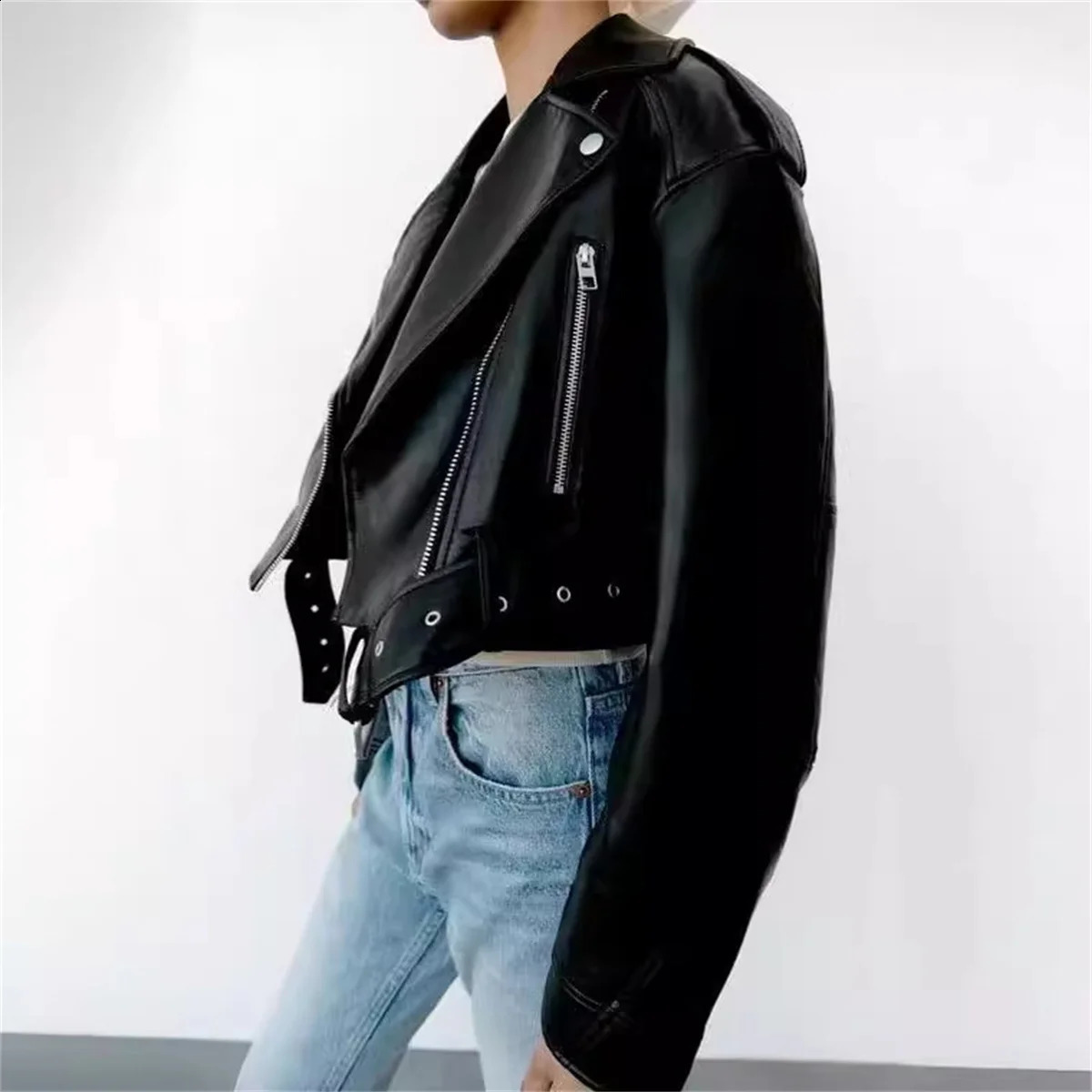 Womens black artificial PU leather jacket casual womens lapel zipper with short leather jacket retro street motorcycle jacket 240826