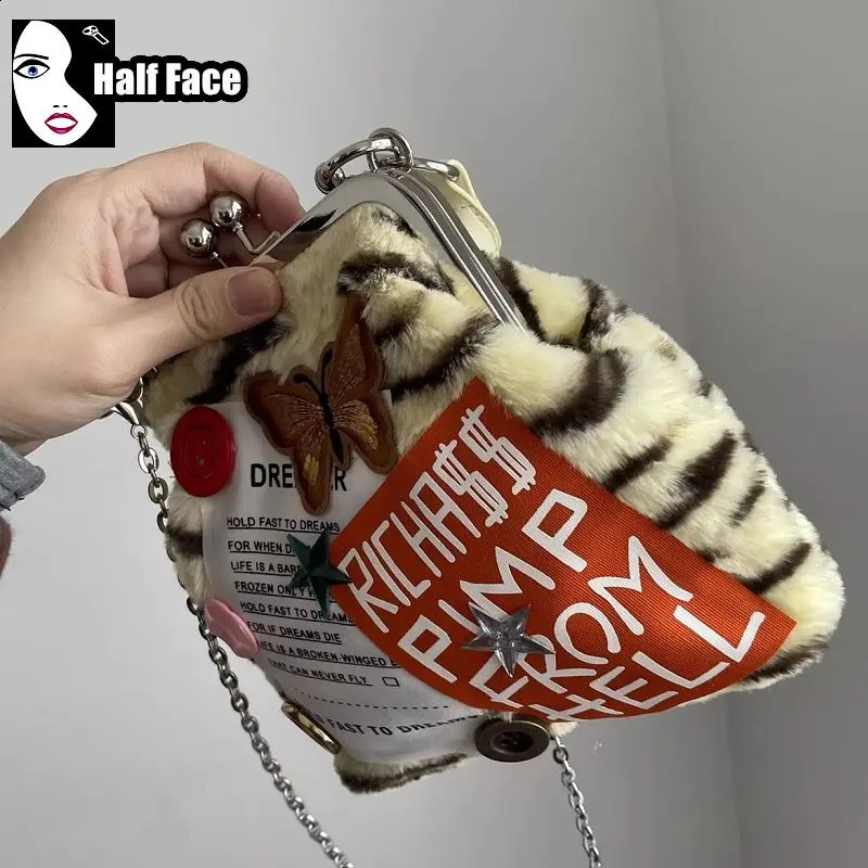 Y2K Haruku Womens Gothic Handbag Punk One Shoulder Advanced Lolita Mini Vintage Patch Cute Fur Clip Crossbody Bags Tote 240824