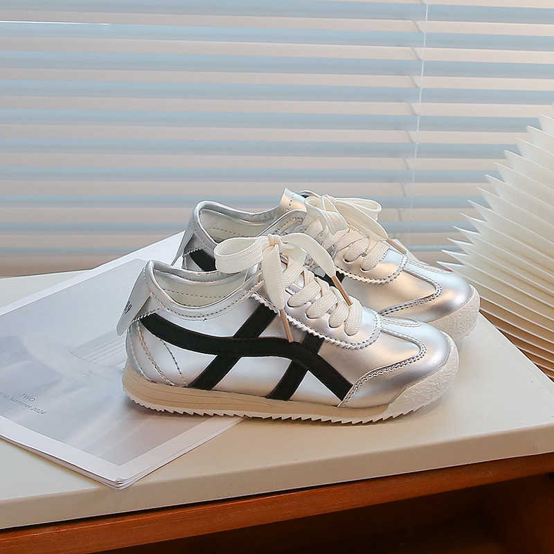 Athletic Outdoor Childrens 2024 autumn new item girls casual soft sole white Forrest Gump boys baby childrens sports shoes C260130