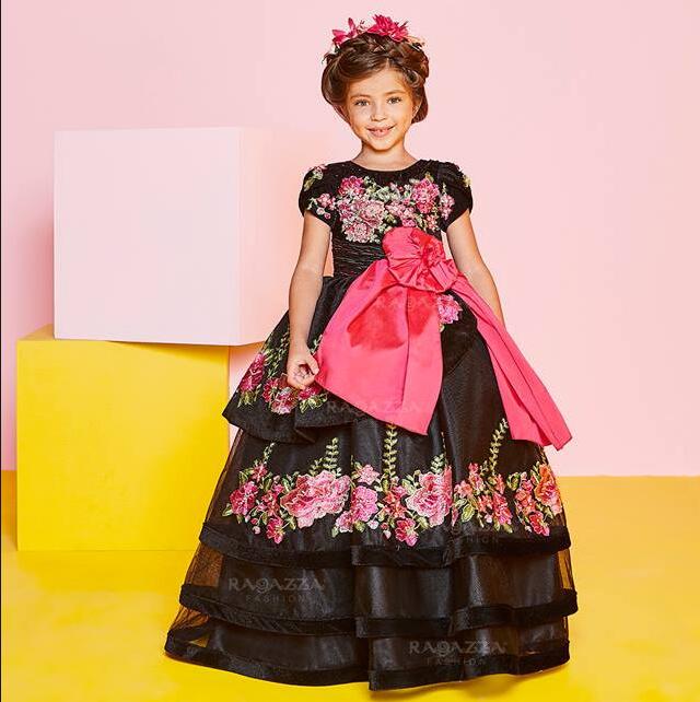 Black Mini Quinceanera Dresses Ball Gown Cap Sleeves Tulle Appliques Bow Long Flower Girl Dresses For Weddings Mexican Charro Pageant Dresses Baby