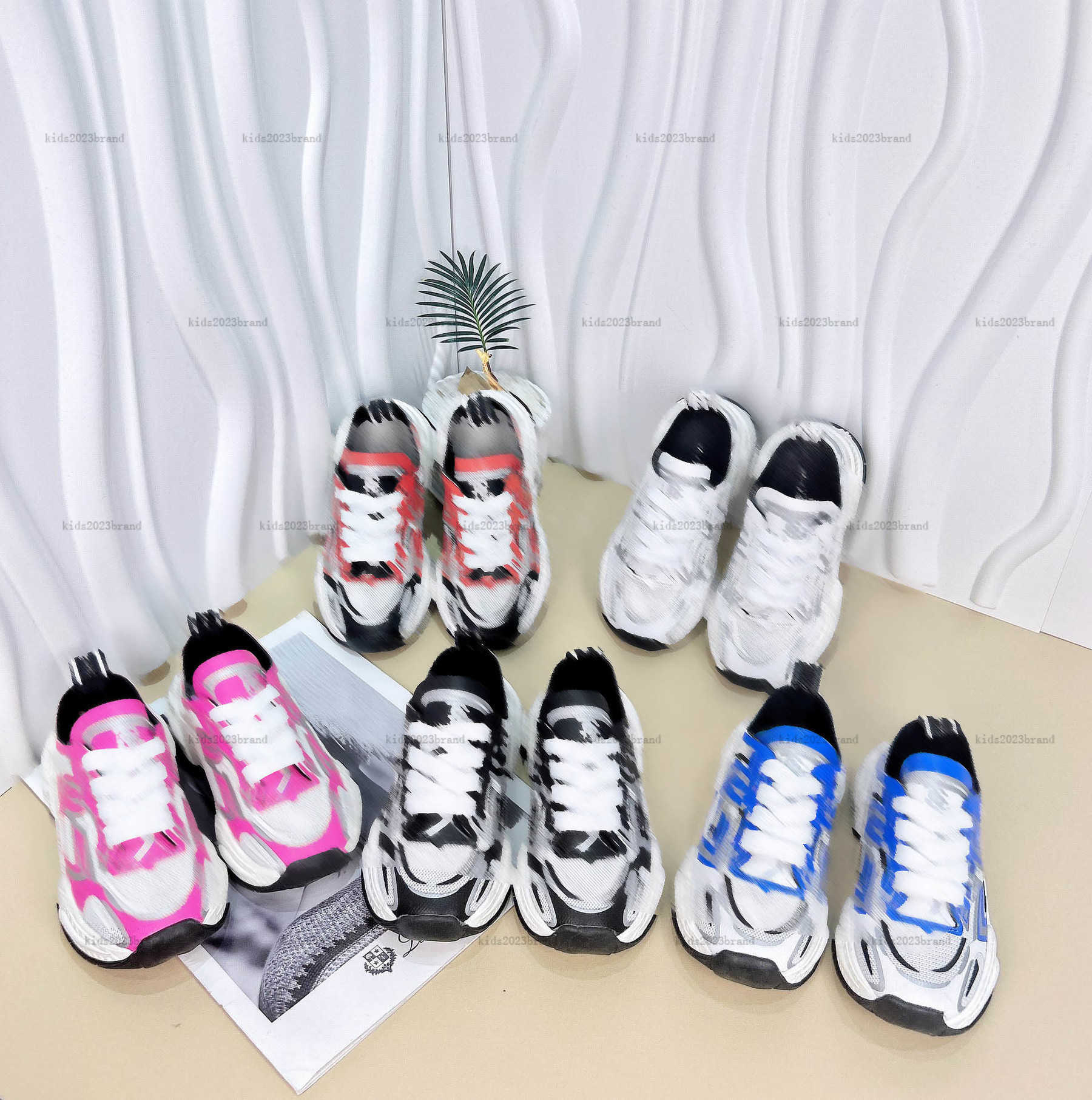 New kids shoes designer baby Sneakers Size 26-35 Box protection Breathable mesh splicing design boys girls casual shoes