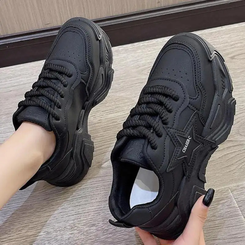 Autumn Leather Brown Platform Sneakers Thick Sole Slip On Women Casual Shoes Lace-up Ladies Comfortable Running Shoes 240826
