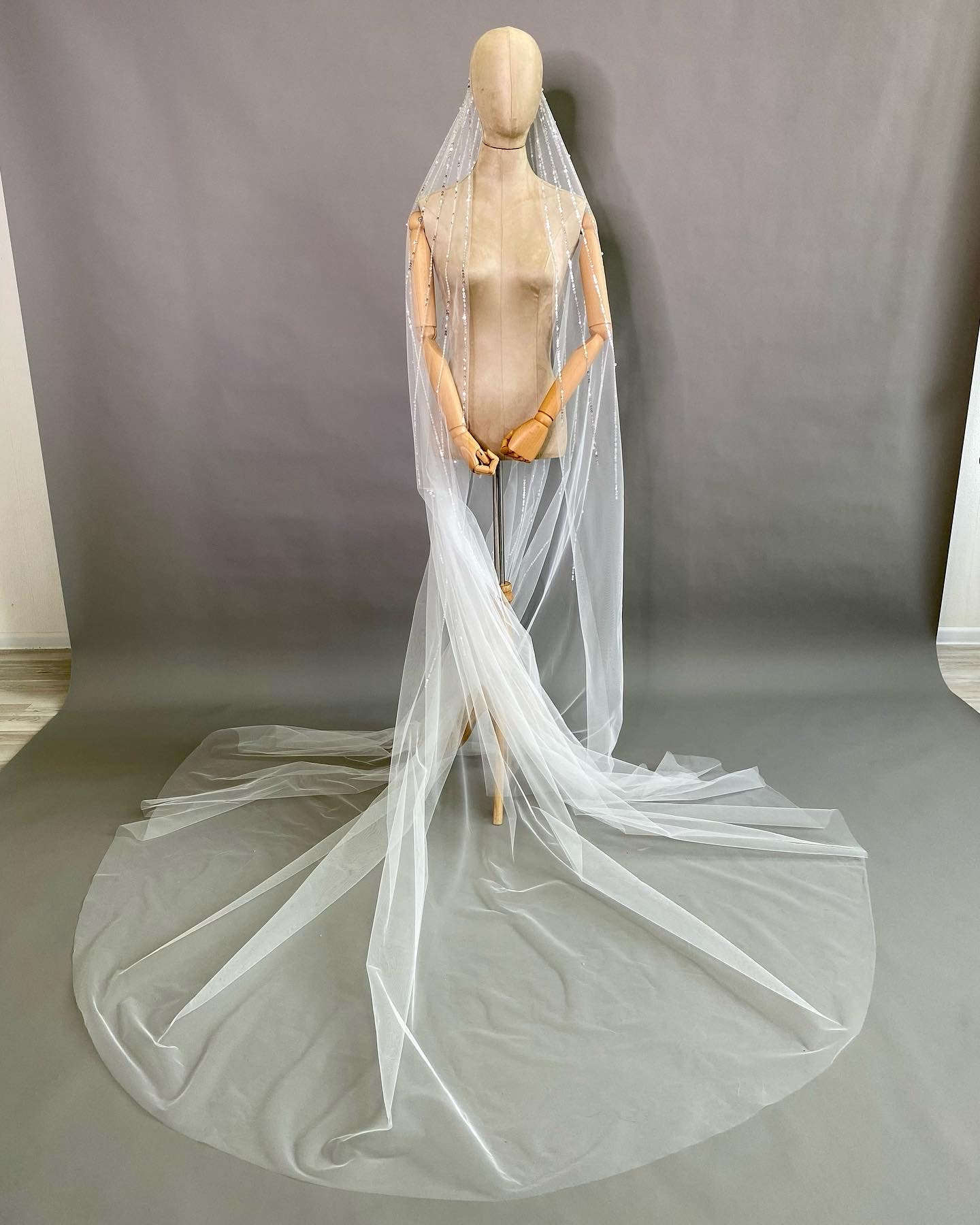 Bridal Veils Long Sequins Wedding Veil Cathedral 1 Layer 3.5 Meters Long Tulle One Layer Wedding Veil For Brides Hair Accessories Custom Made