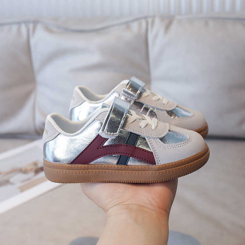 Athletic Outdoor Silver childrens moral training girls 2024 spring and autumn new sports casual board boys Forrest Gump shoes C260130