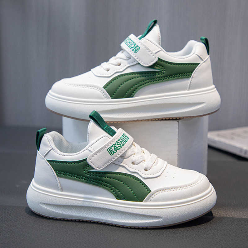 Athletic Outdoor Childrens board mens womens sports spring and autumn new styles white versatile thick soled boys casual shoes C260130