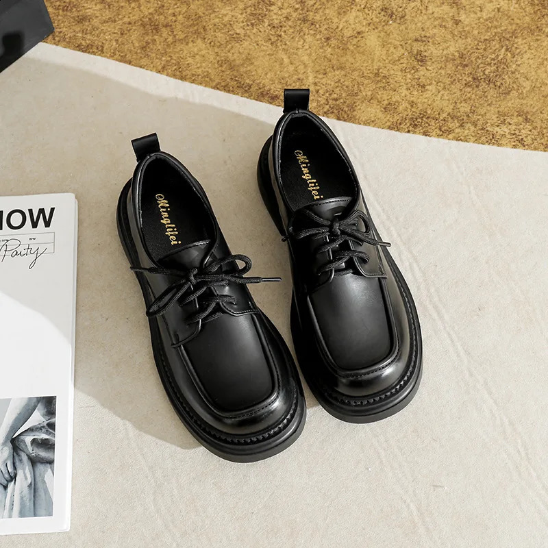 Women Spring and Autumn Black Oxford Shoes Unisex Fashionable Versatile Party Wedding Shoes Women School Lace Up Loafers 250227