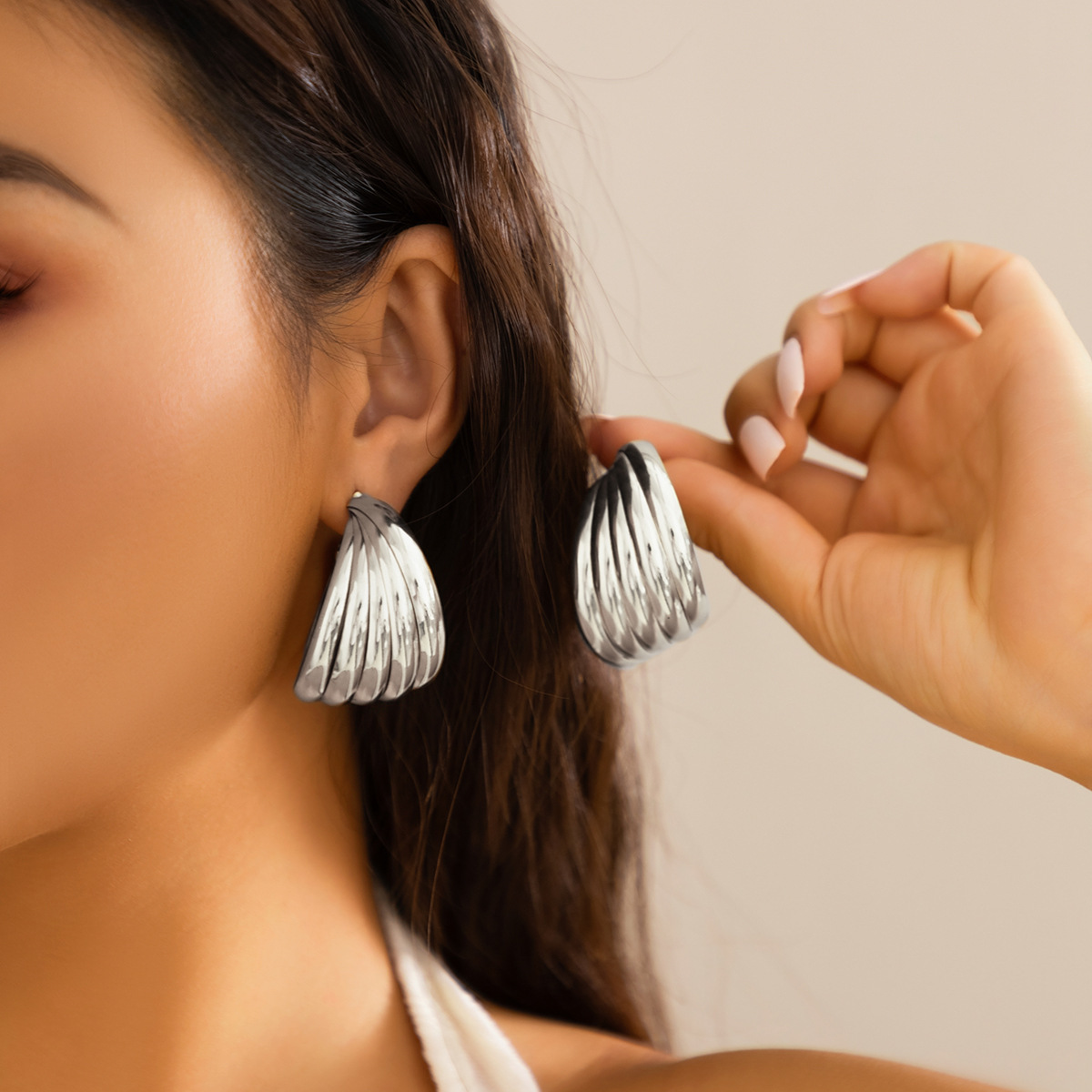 Jewelry metal shell ocean style niche versatile cold and indifferent stripe earrings for women