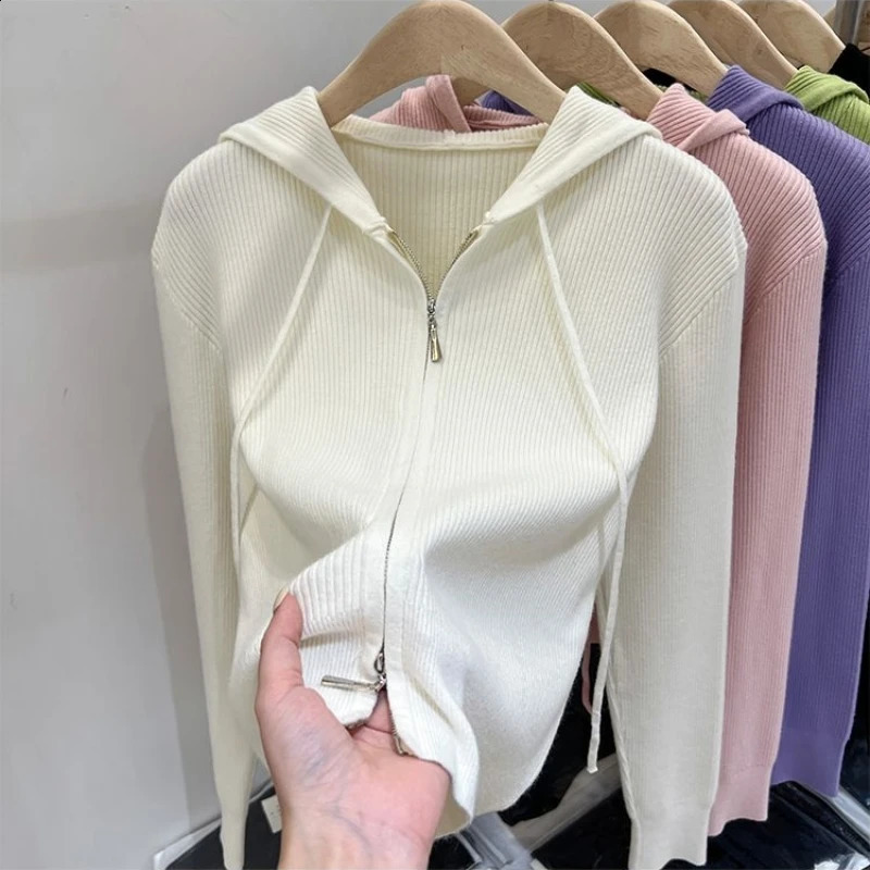 Spring and Autumn Korean Minimalist Casual Sweater Cardigan Long Sleeve Hooded Solid Color Zipper Womens Coat Top 240824