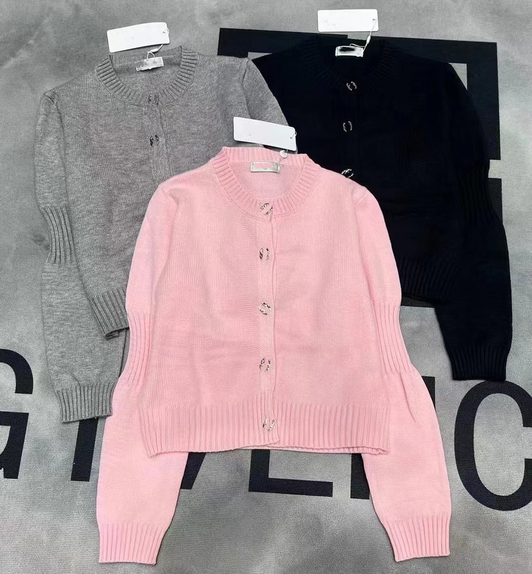 Designer women's letter knitted cardigan Autumn/winter round neck pullover High quality knitted top in three colours