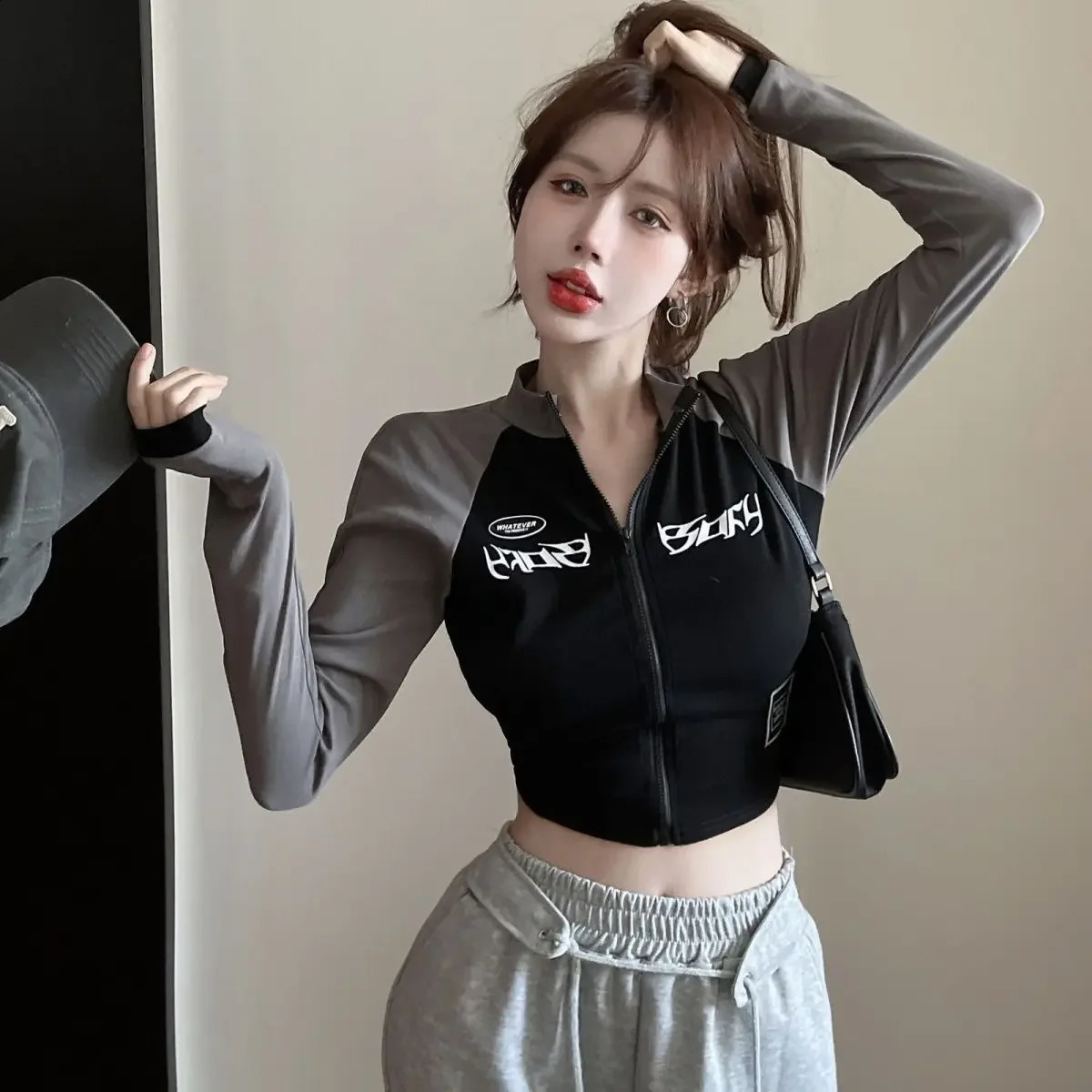 Cyber Y2k T-shirt Womens Spring Long Sleeve Crop Top Letter Korean Fashion Retro High Street Tight T-shirt 240826