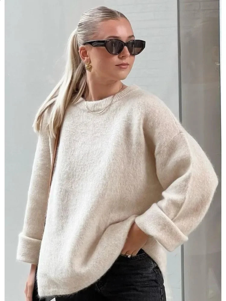 Solid O-neck Knitted Mohair Sweater For Women Warm Long Sleeved Elegant Lady Knitwear Loose Thick Casual Street Jumper Tops 240824