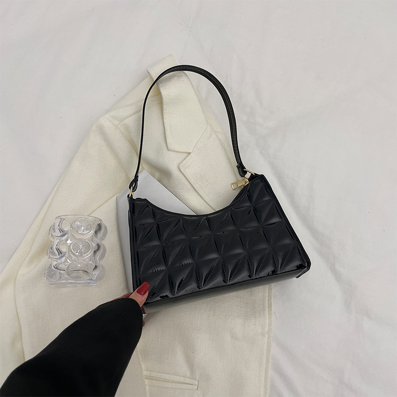 Lacquered One-Shoulder Underarm Fashion Handbag
