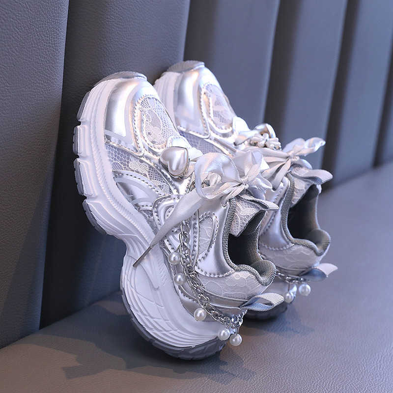 Athletic Outdoor 2024 Spring/Summer Childrens Sports Breathable Dad Girls Single Mesh New Chinese Casual Shoes C260130