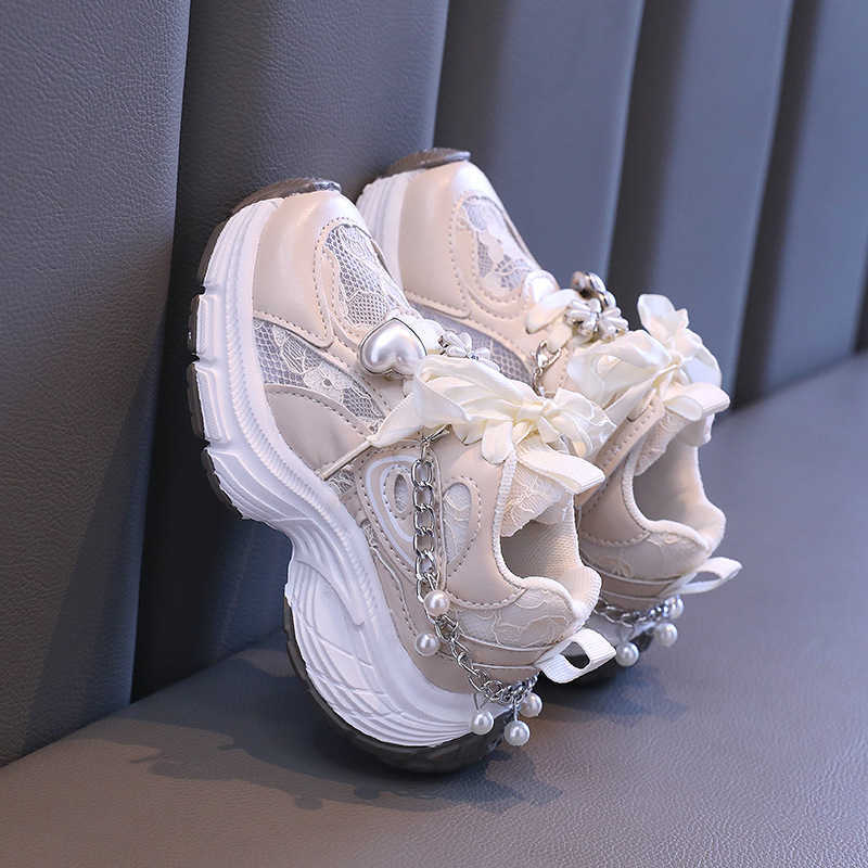 Athletic Outdoor 2024 Spring/Summer Childrens Sports Breathable Dad Girls Single Mesh New Chinese Casual Shoes C260130