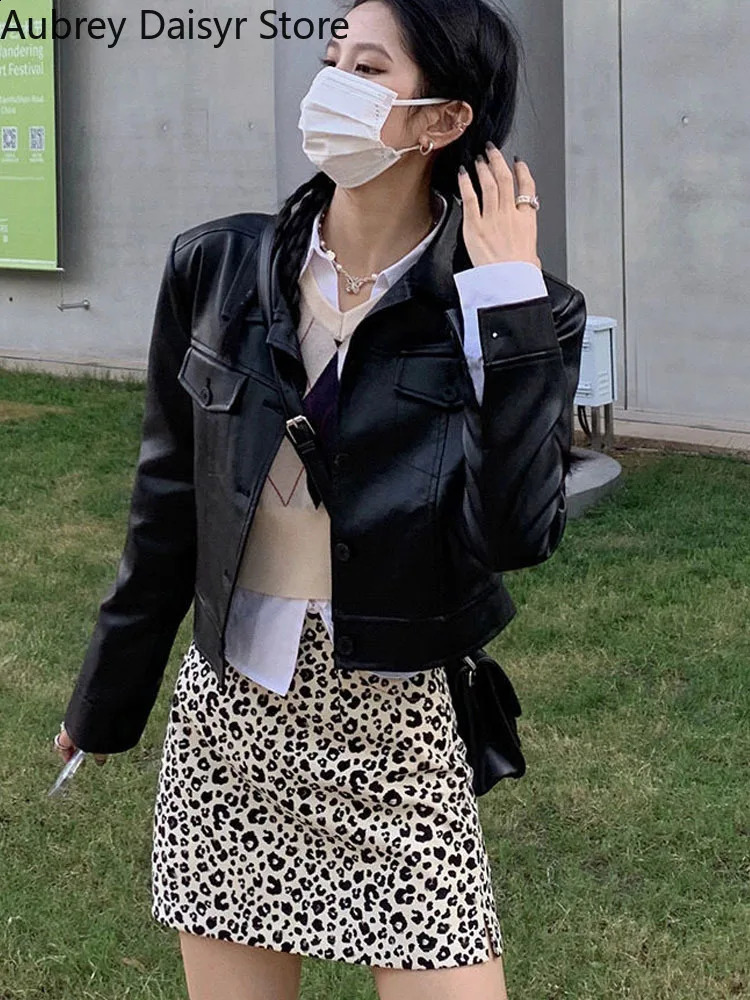 Cropped Leather Jacket Women Korean Y2K Streetwear Black Leather Moto Jacket Chic Thin Loose Casual Highstreet Short Coat 240824