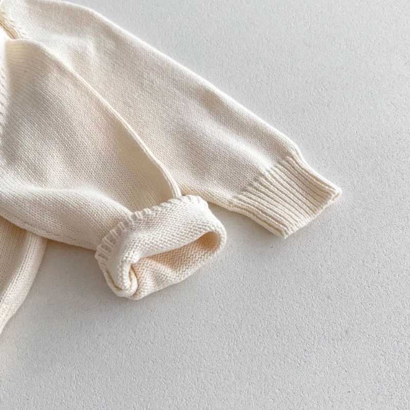 Baby Girl Knitted Thick Sweater Top Autumn Colored Machine Woven Heartbeat Sweater 1-6 Year Childrens Winter Work Collar SweaterW240824