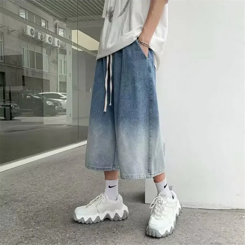 Trendy Hong Kong Style Jeans For Men 2024 Summer Loose Fit Gradient High Street Fashion Versatile Denim Shorts 240824
