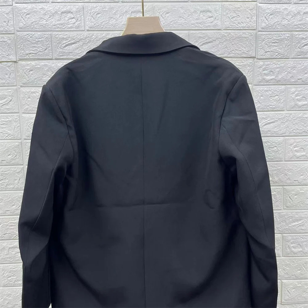 High quality autumn and winter womens commuting loose fitting double breasted casual suit jacket large suit 240826