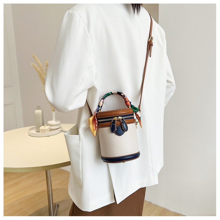 Fashionable And Versatile Bucket Bag With Color Blocks Single-Shoulder Round Tube Bag For Women Birthday Gift