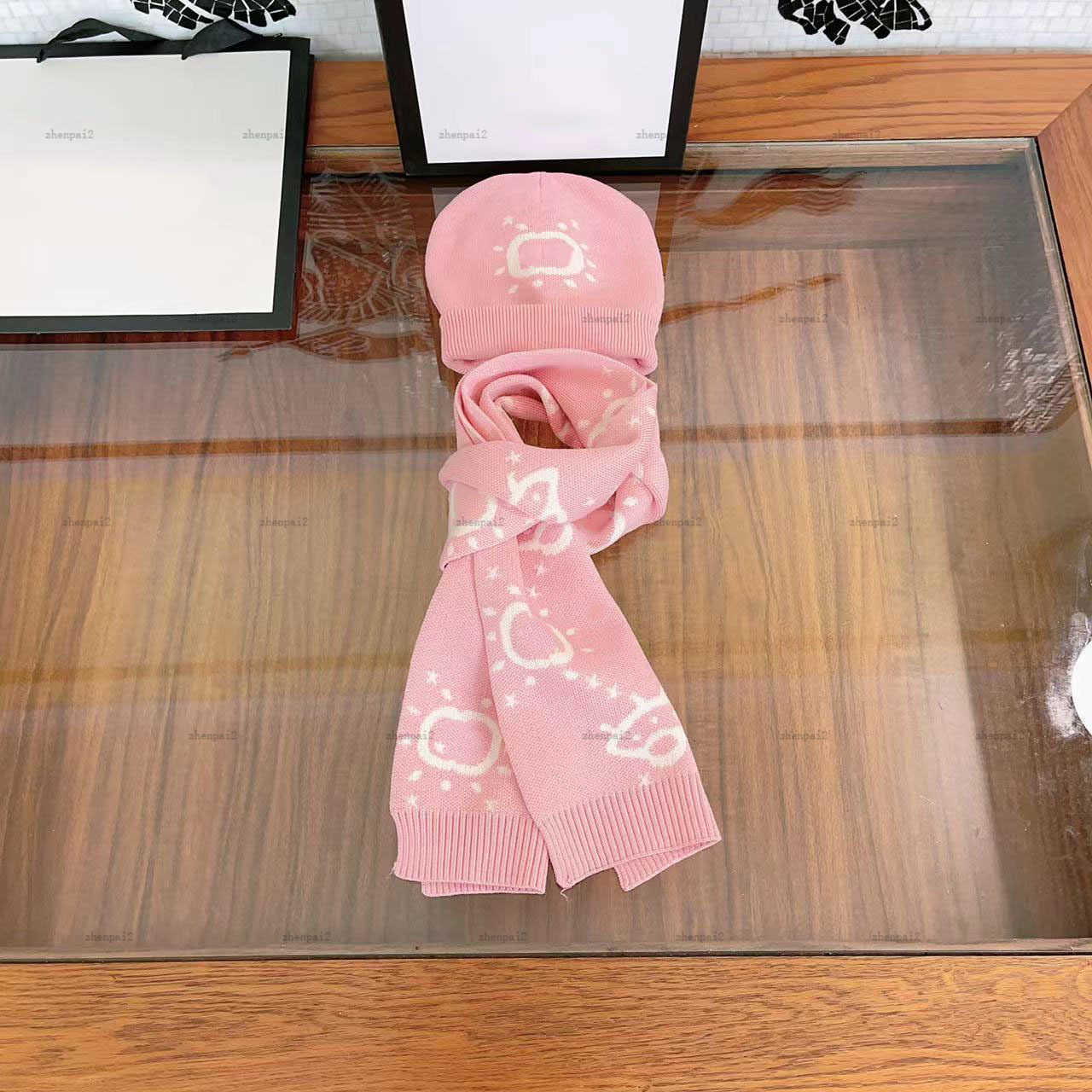 Luxury Winter Baby Scarf set designer kids Knitted jewelry suit 2pcs high quality Logo jacquard knit hat and wrap