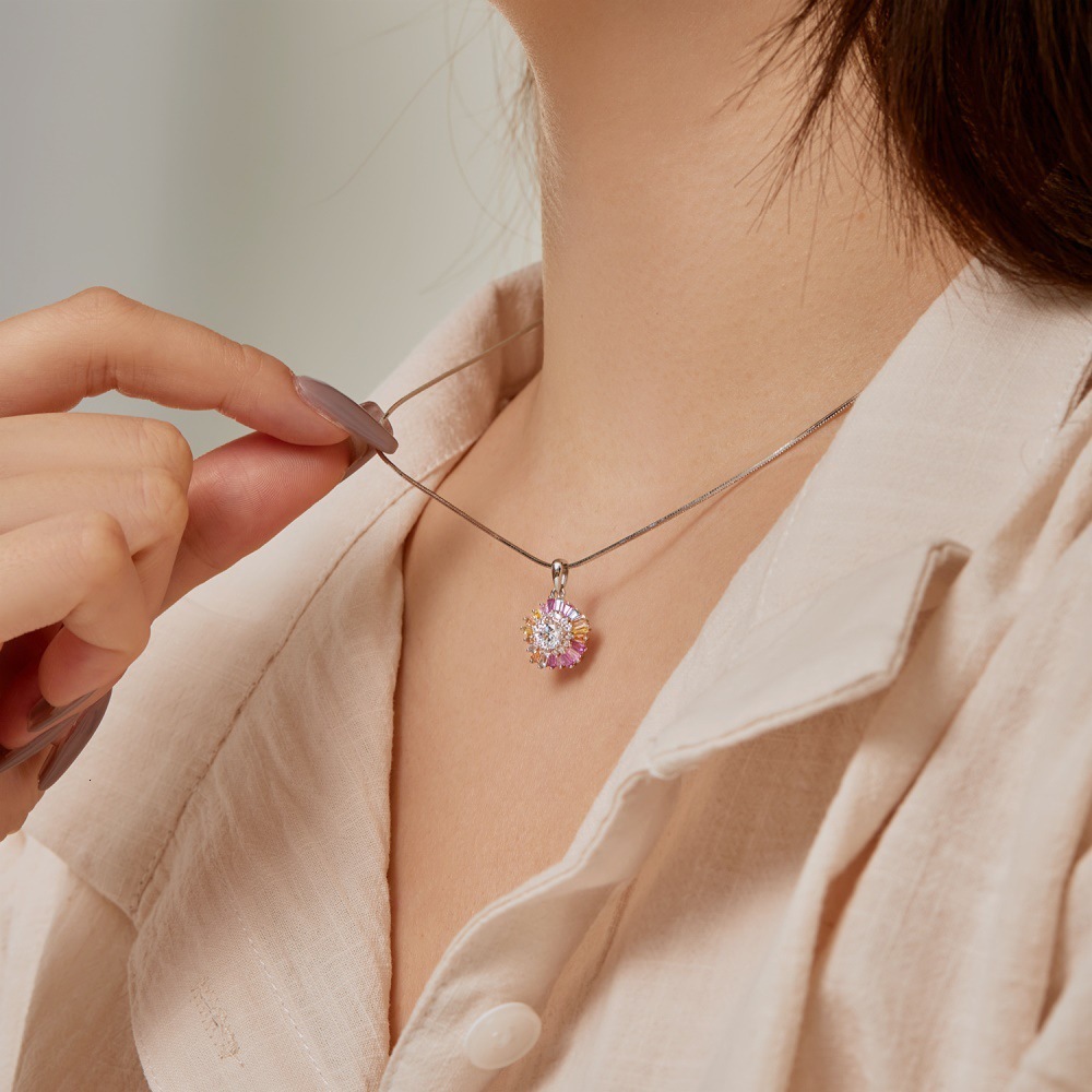 New S pure sier pendant necklace from Japan South Korea, high-end and dazzg, with colorful zircon design for women's accessories