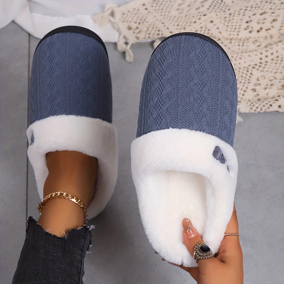 Solid Color Slippers, Casual Slip On Plush Lined Shoes, Comfortable Indoor Home Slippers