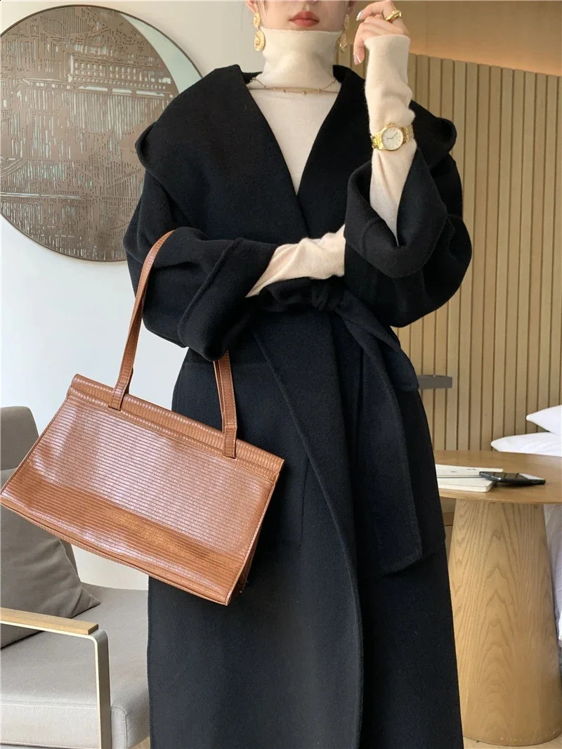 Mid-Length Autumn and Winter Hooded Double Sided Cotton Cashmere Coat Female 100% Wool Loose Thick Woolen Coat 240826