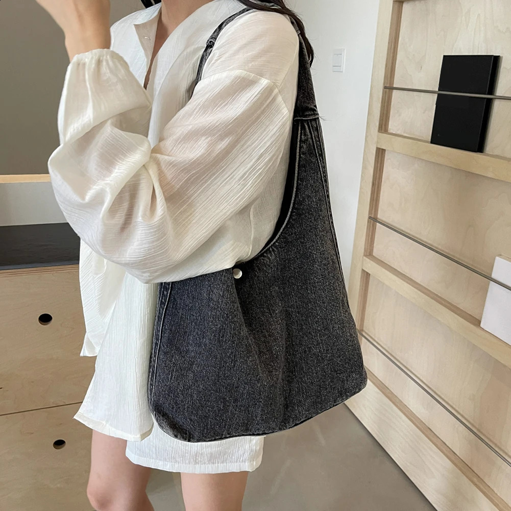 Womens jeans handbag large capacity denim casual solid color shopping bag womens daily commuting 240826