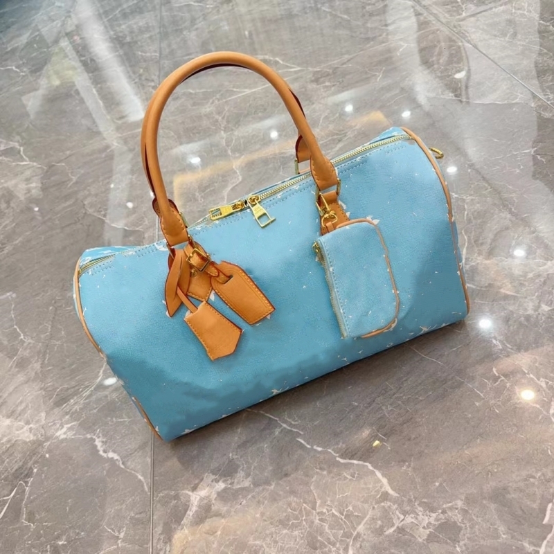 Luxury designer bag Pillow Bag Large capacity tote single shoulder crossbody bag Large capacity travel bag