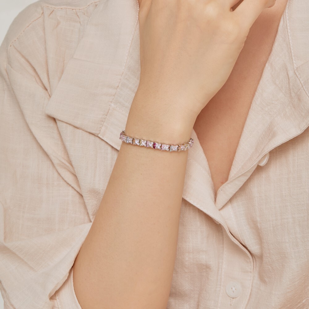 New S Pure Sier Bracelet, Exquisite Colored Zirconia Inlaid with Full Diamond, Fashionable and Versatile Design, Women's Batch