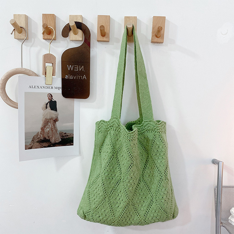 Women Bag New Design Casual Style Hollow Knitted Handbag Simple Style Versatile Cloth Bag Free shipping