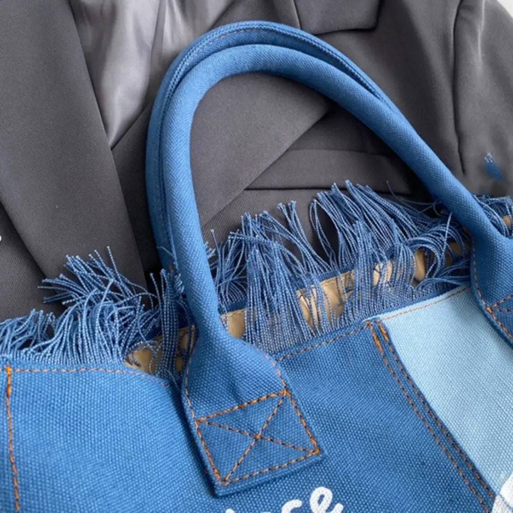 Tassel Women Canvas Bag Large Capacity High Quality Beach Tote Bag Letter Simple Style Casual Shoulder Bag Travel 240826