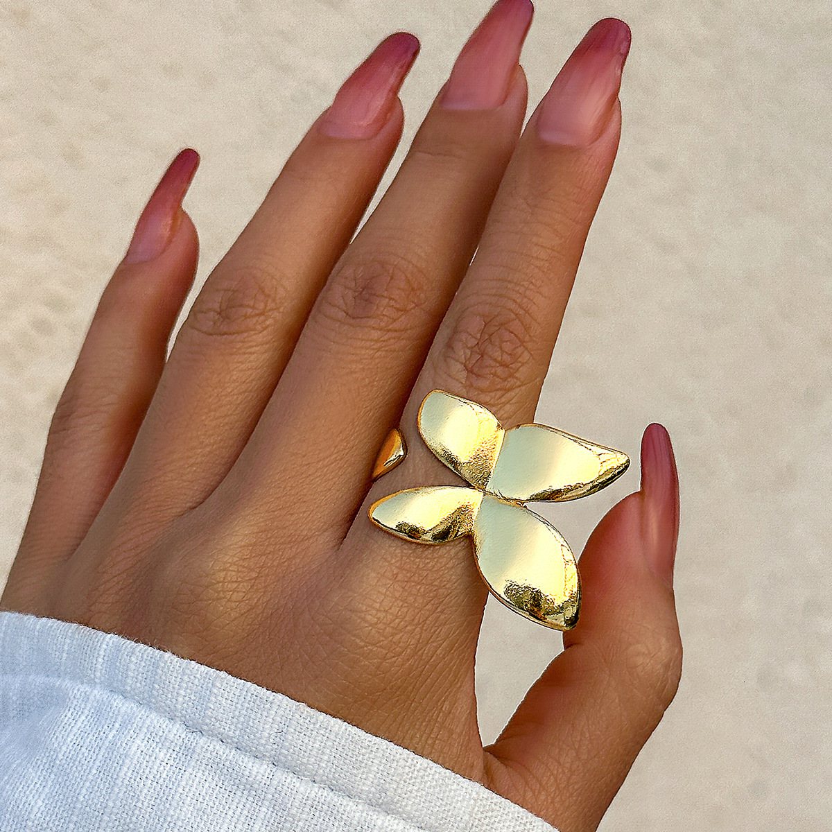 Jewelry Metal Texture Smooth Butterfly Female Simple and Exaggerated French Bow Ring