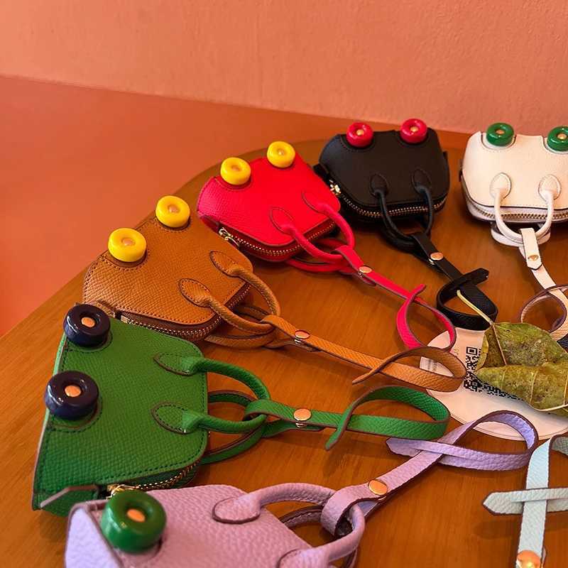 Keychains Lanyards 1 handmade mini PU leather handbag decoration pendant bag headphone box fashionable key charm mini wallet mini pendant Y240826W47F