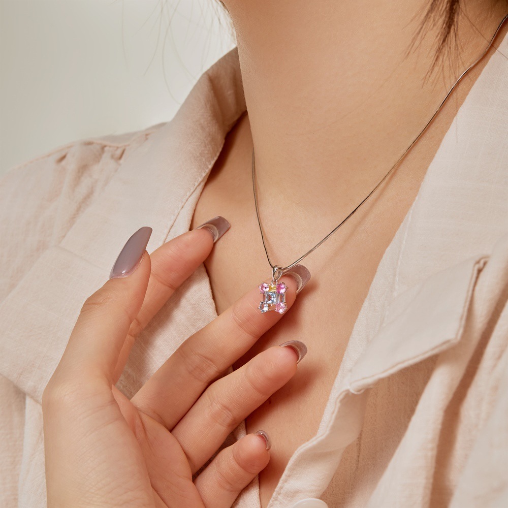 Korean version of new S sterling sier necklace with geometric colored zircon inlay and versatile design for women's snake bone chain