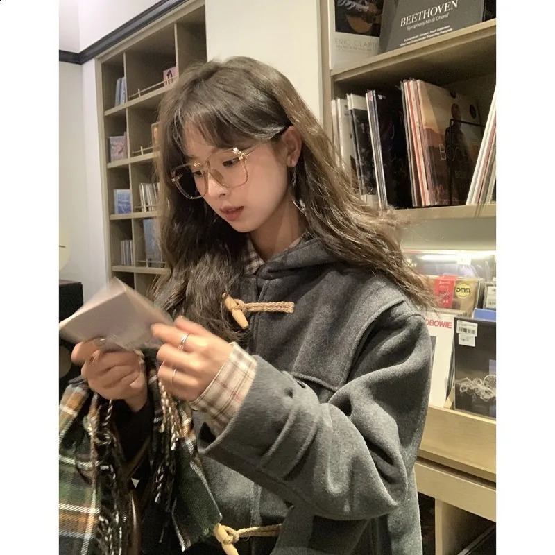 Xgoth Womens Tweed Coat Winter Korean Fashion Mid-length Coats Vintage Horn Button Hooded Loose Solid Jackets Casual Female Top 240826