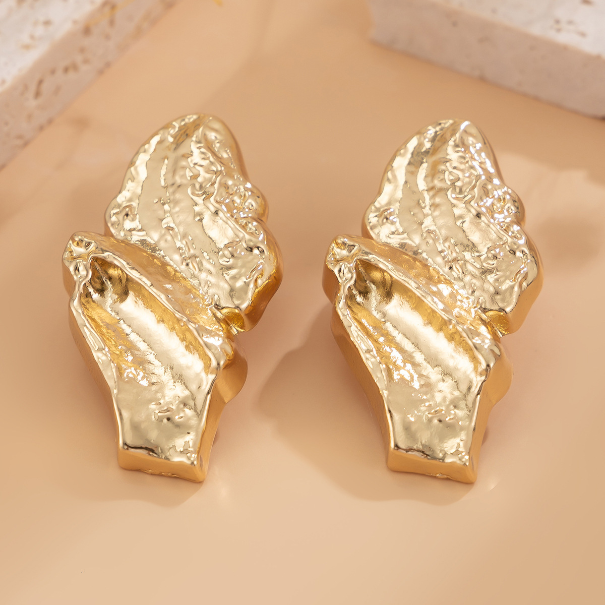 Irregular hollow out twisted circular with geometric alloy and minimalist style earrings