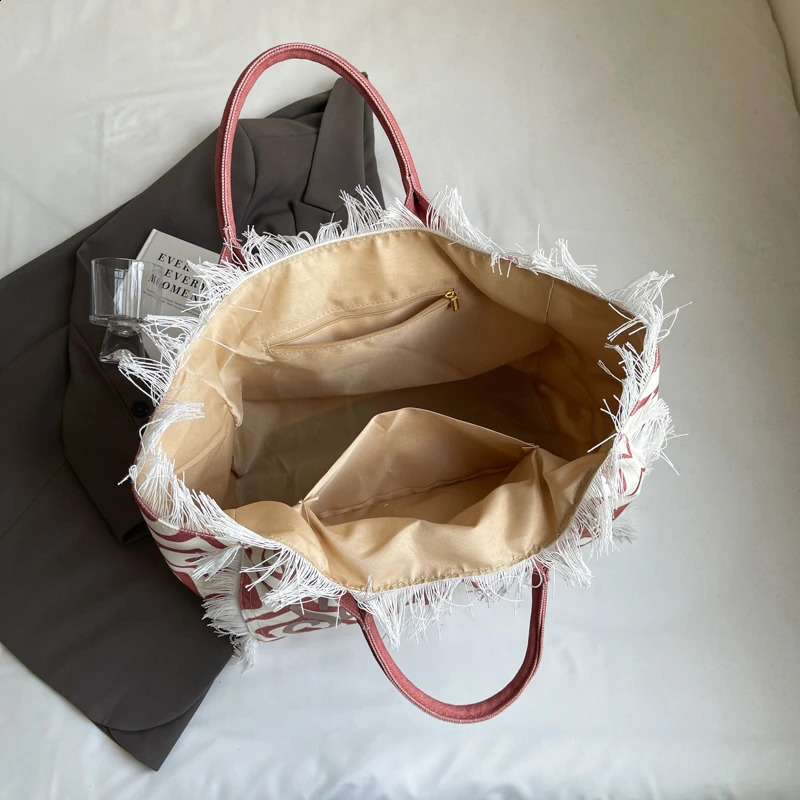 Travel Bag For Women er Fashion Tassel Canvas Shoulder Bag Large Capacity Beach Tote Ladies High Quality Bag 240826